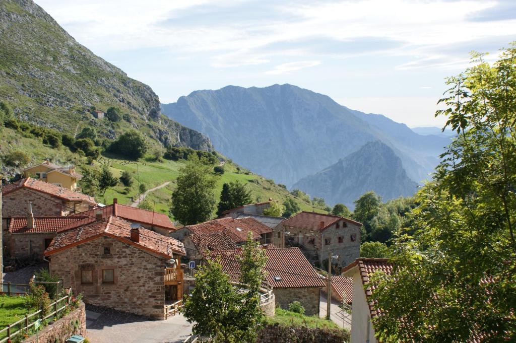 Apartamentos Rurales El Tio Pablo Picos De Europa Tresviso Chambre photo